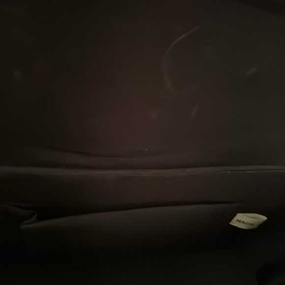 FINAL CHANCE! CLOSET CLOSING! - Picture 7 of 11